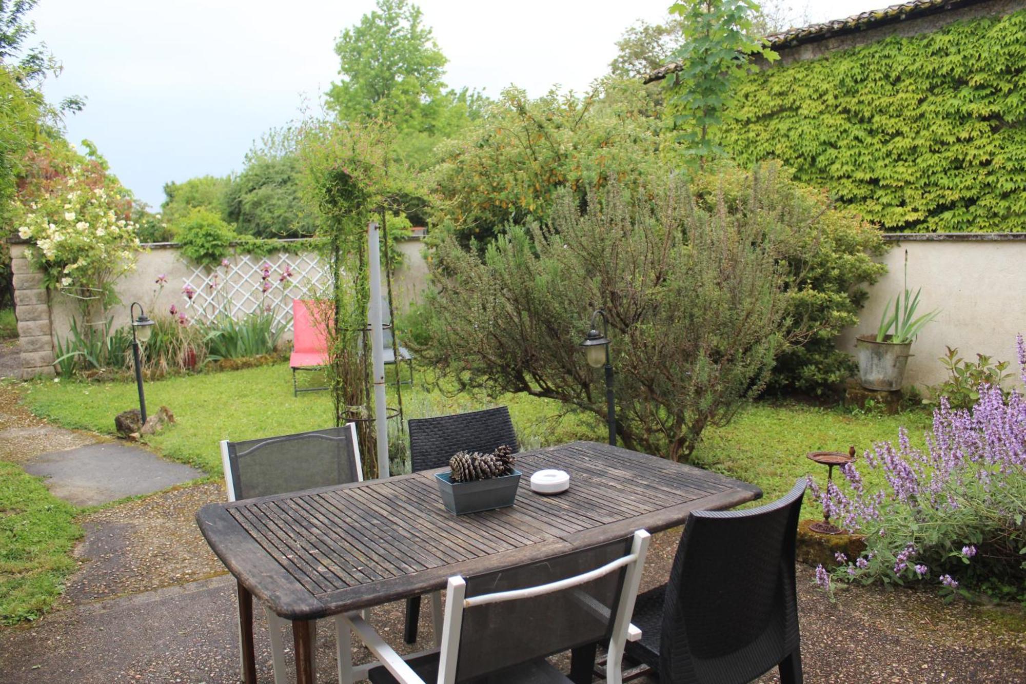 Les Gites Du Veau D'Or Ozillac Exterior foto
